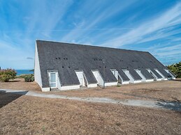 Retreat With Heated Pool & Coast