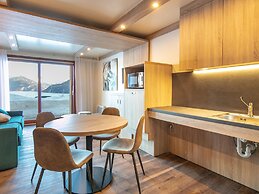 Spacious Doucy Stay With Mountain Views