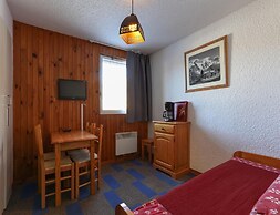 Compact Slope-side Studio for two