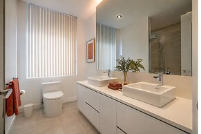 Bellavique Hotel & Suites