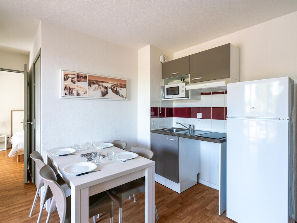 2BR Normandy Stay for 6