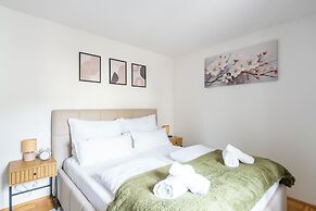 Coyhomes Steyr Riverside