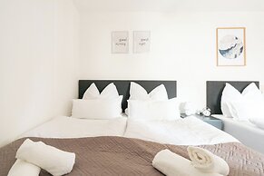 Coyhomes Steyr Riverside