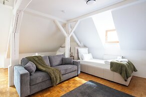 Coyhomes Steyr Riverside