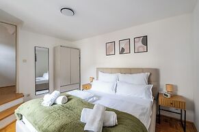 Coyhomes Steyr Riverside