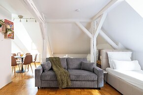 Coyhomes Steyr Riverside