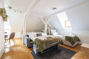 Coyhomes Steyr Riverside