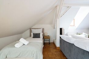Coyhomes Steyr Riverside