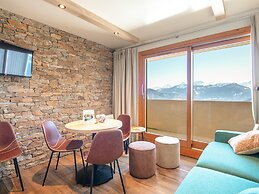 Scenic Mountain Stay for Four