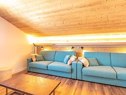 Chic Duplex Apartment in Doucy