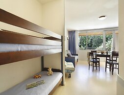 Nature-focused Studio for 5