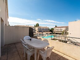 Pool View Apartment for Six