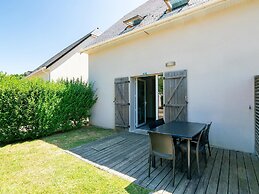 Spacious House for 6 in Parentis