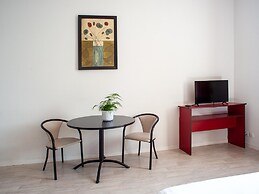 Cozy 2-person Studio in Correze