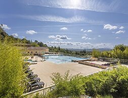 Provencal Retreat With Balcony, Pool Access