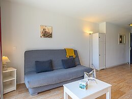 Spacious Stay for Two Near Vannes