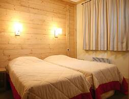Inviting Apartment With Balcony or Terrace