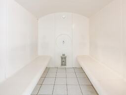 Mountain Flat With Sauna Access