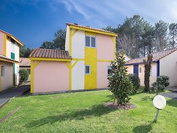 Large 8-person Villa Near Ocean
