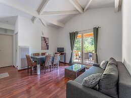 Chic Family Flat With Heated Pool