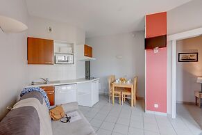 Beachside Apartment for Four