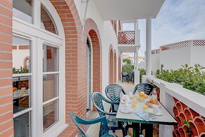 Beachside Apartment for Four
