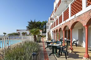 Beachside Apartment for Four