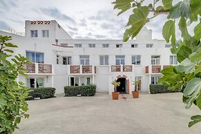 Beachside Apartment for Four