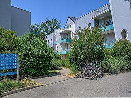 Studio With Balcony Near Vannes