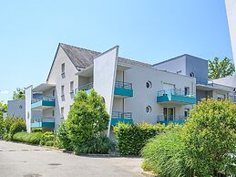 6-guest Spacious Apartment in Vannes
