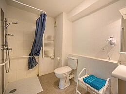 6-guest Spacious Apartment in Vannes