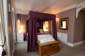The Town House Restaurant with Rooms