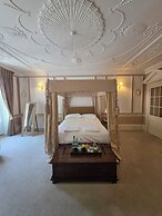 The Town House Restaurant with Rooms