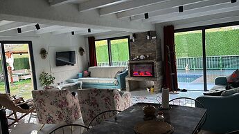 Feyza Villa