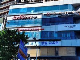 Good Day Cube Seomyeon Capsule Hotel
