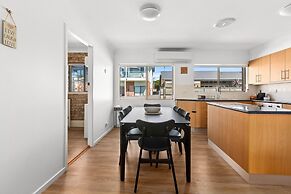 Oceanview 3-bedroom Apartment in Kiama