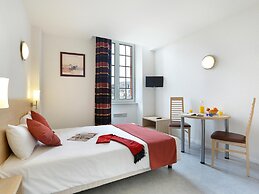 Romantic Getaway in Epernay