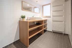 Temple Triplex Spacious Apartment