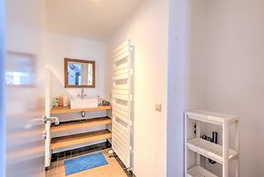 Temple Triplex Spacious Apartment
