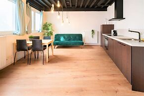 Comfy Saint Pauls Apartment