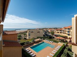 Large Seaview Stay for 8 in Valras Plage