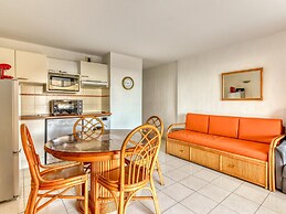 Large Seaview Stay for 8 in Valras Plage