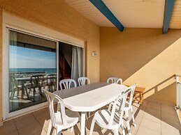 Large Seaview Stay for 8 in Valras Plage