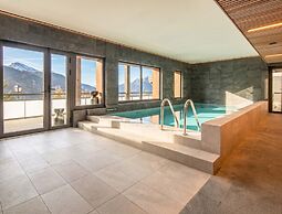 Mountain Stay Pool and Sauna