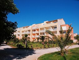 Golfside Apartment With Terrace