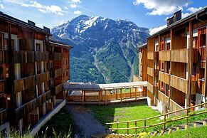 Spacious Mountain Retreat for 8