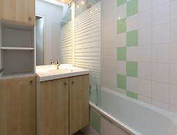 Chic Stay Near Forest