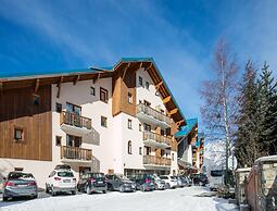 Alpine Comfort Apartment Near Ski-slopes