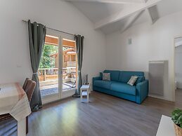 4-guest Stay Near Moutchic Beach
