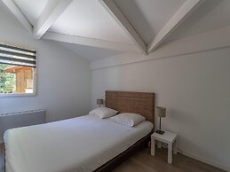 4-guest Stay Near Moutchic Beach